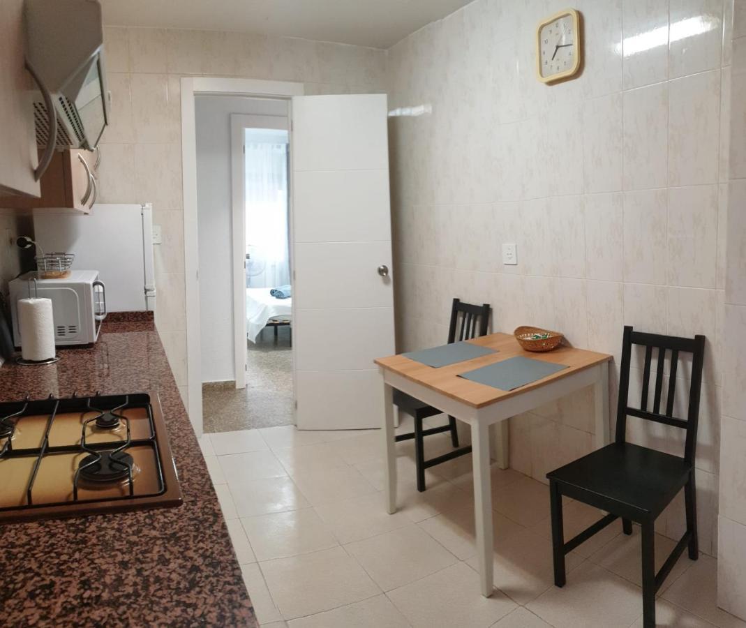 Apartment For 6 People. Валенсия Экстерьер фото