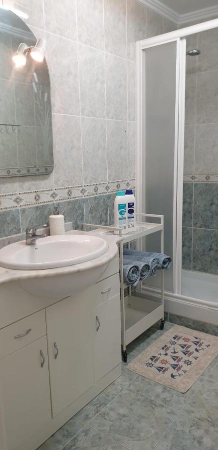 Apartment For 6 People. Валенсия Экстерьер фото